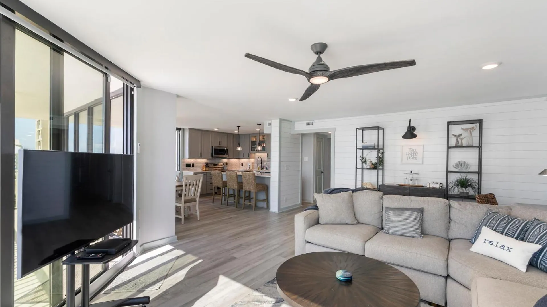 Edgewater Windward 508 - Newly Renovated Corner Condominium! Panama City Beach 0*,  United States