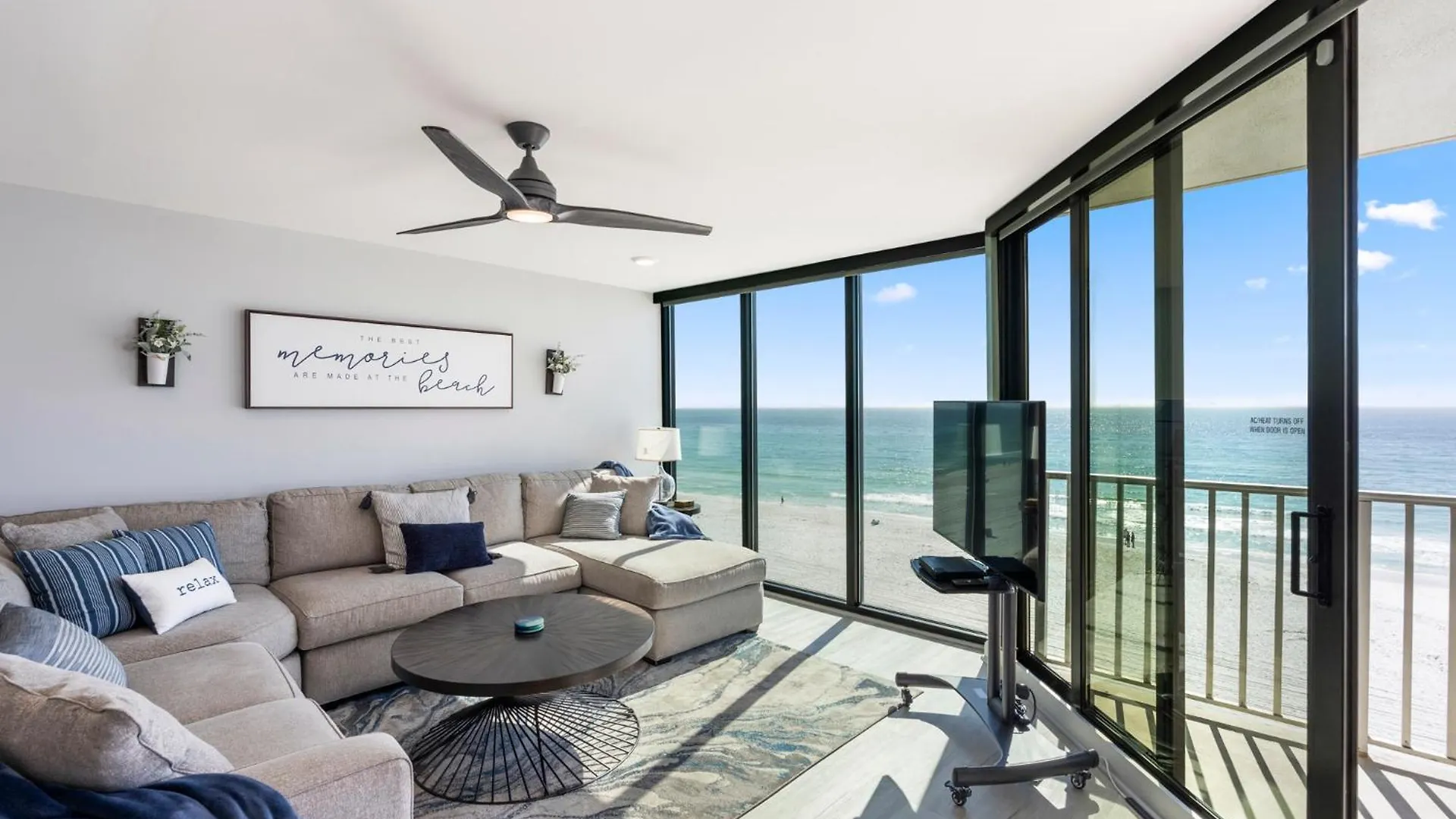 Apartment Edgewater Windward 508 - Newly Renovated Corner Condominium! Panama City Beach United States